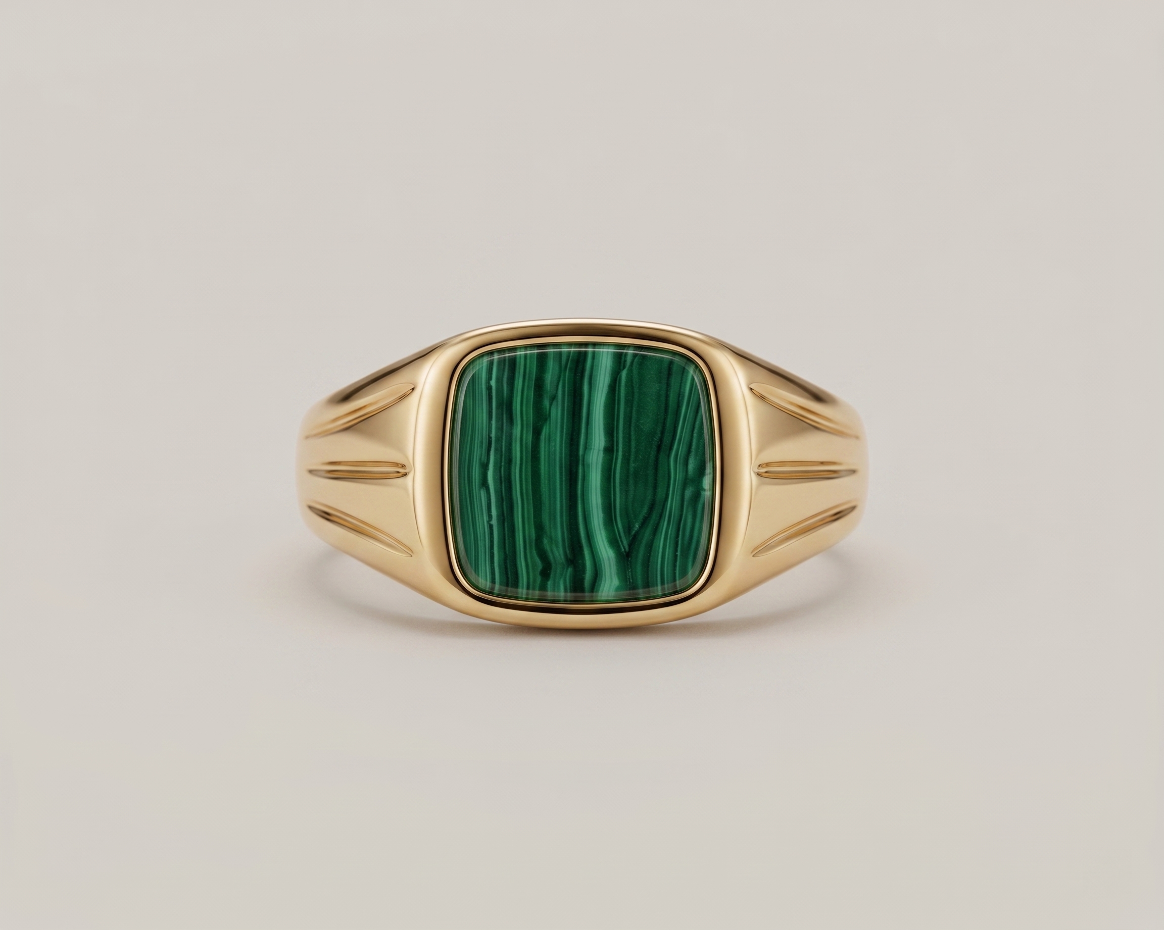 European And American Retro Fashion Natural Green Peacock Stone Ring