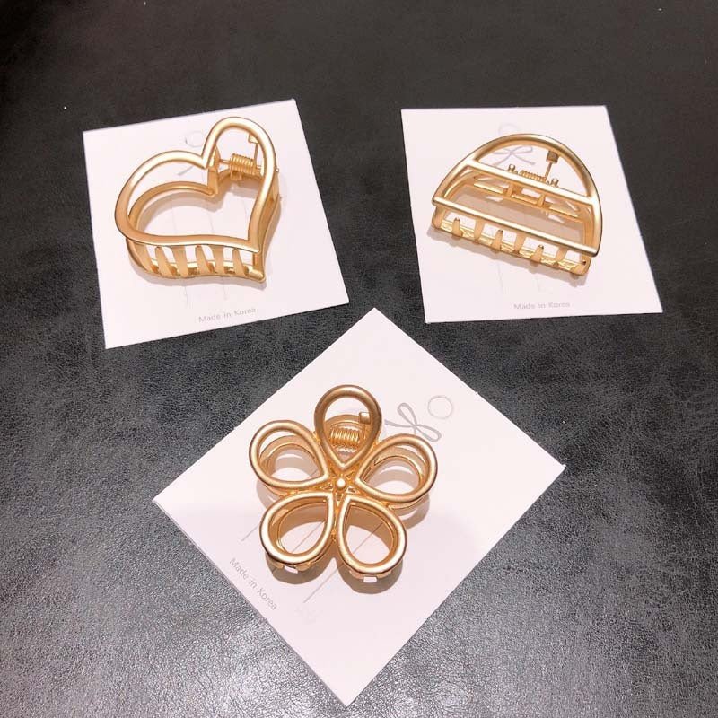 Cute cat hollow hair clips - sparklesway.co.uk 